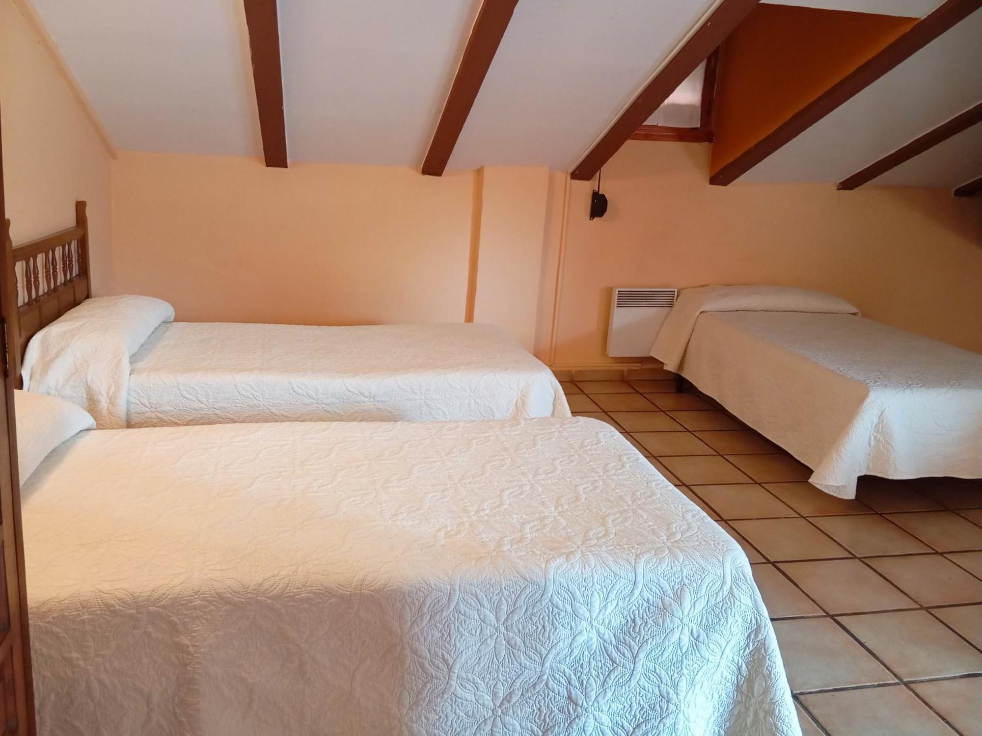 Hotel La Rueda 3000 Мора де Рубиелос Екстериор снимка