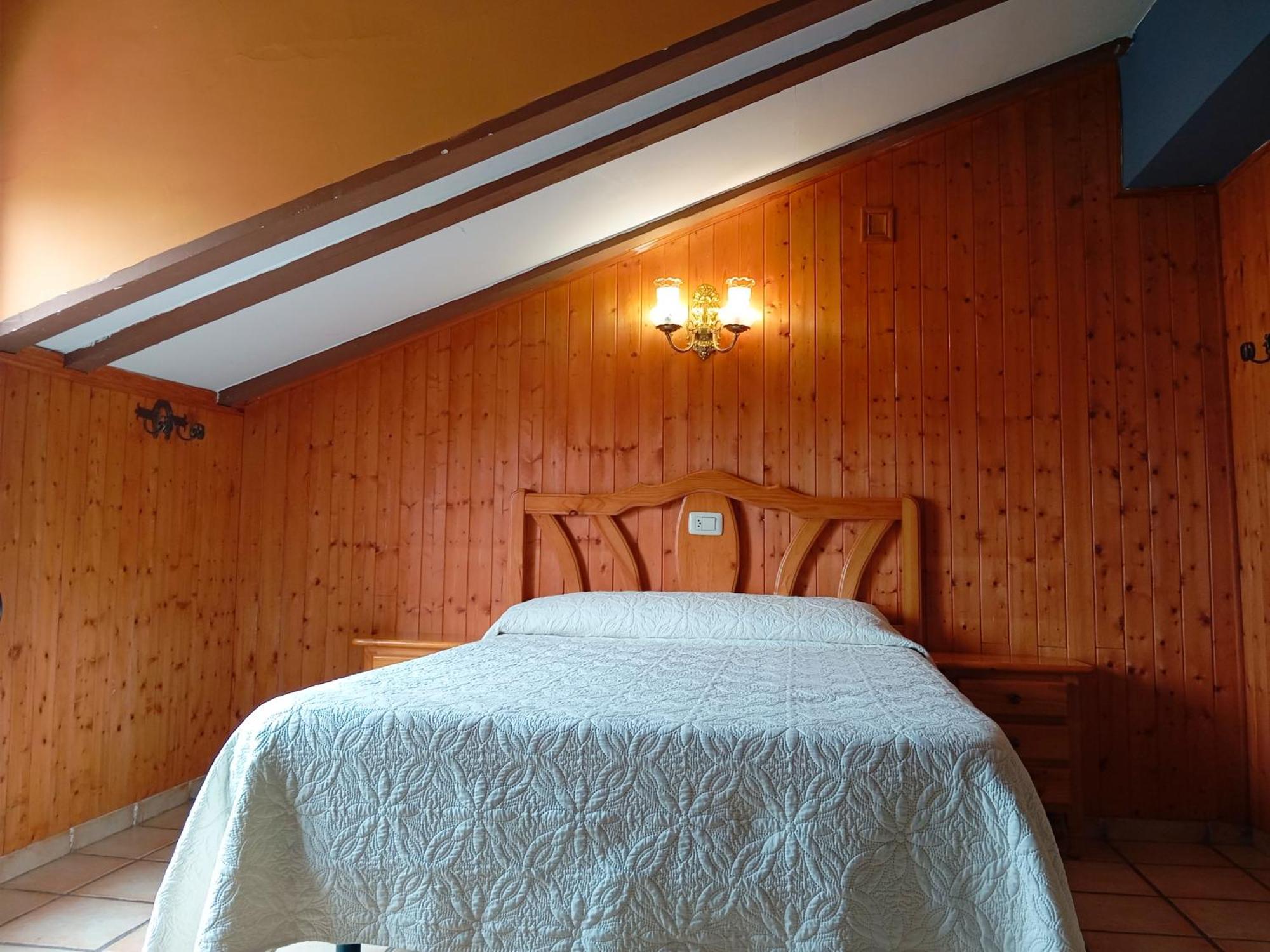 Hotel La Rueda 3000 Мора де Рубиелос Екстериор снимка