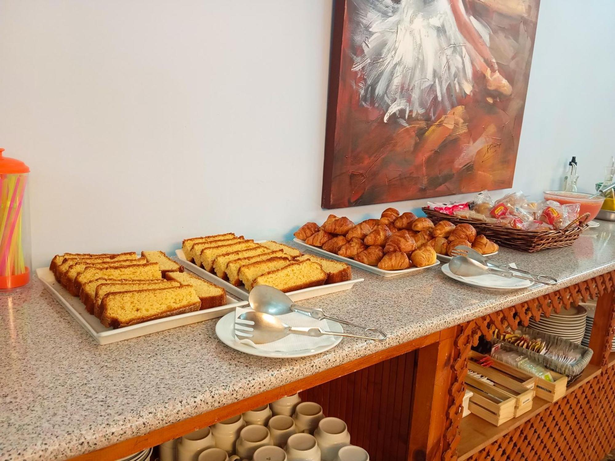 Hotel La Rueda 3000 Мора де Рубиелос Екстериор снимка
