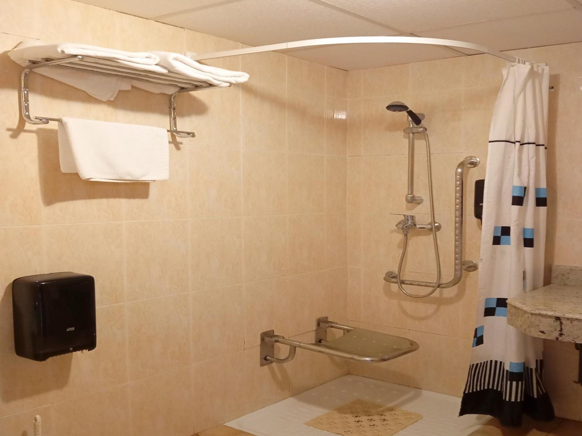 Hotel La Rueda 3000 Мора де Рубиелос Екстериор снимка