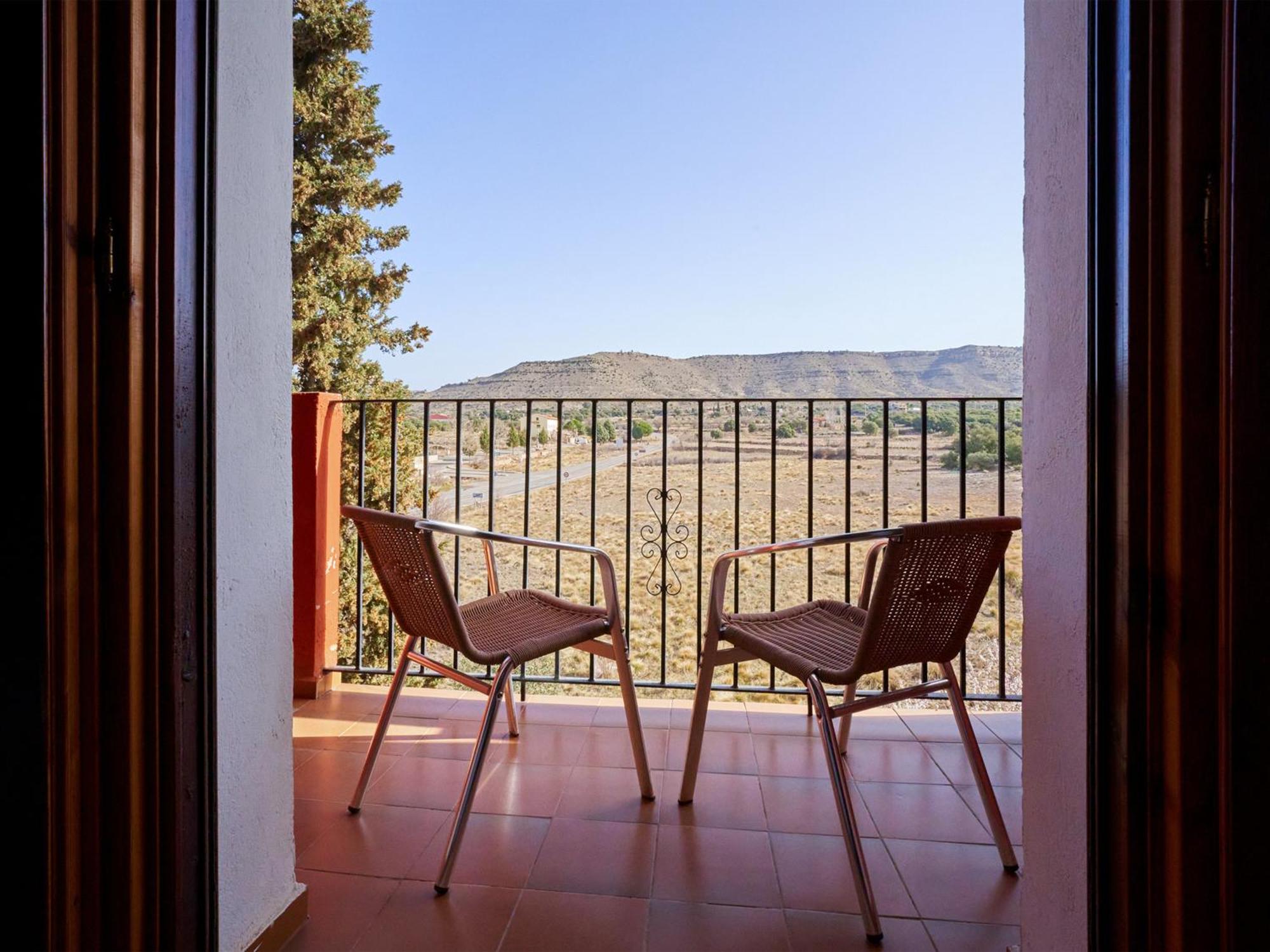 Hotel La Rueda 3000 Мора де Рубиелос Екстериор снимка