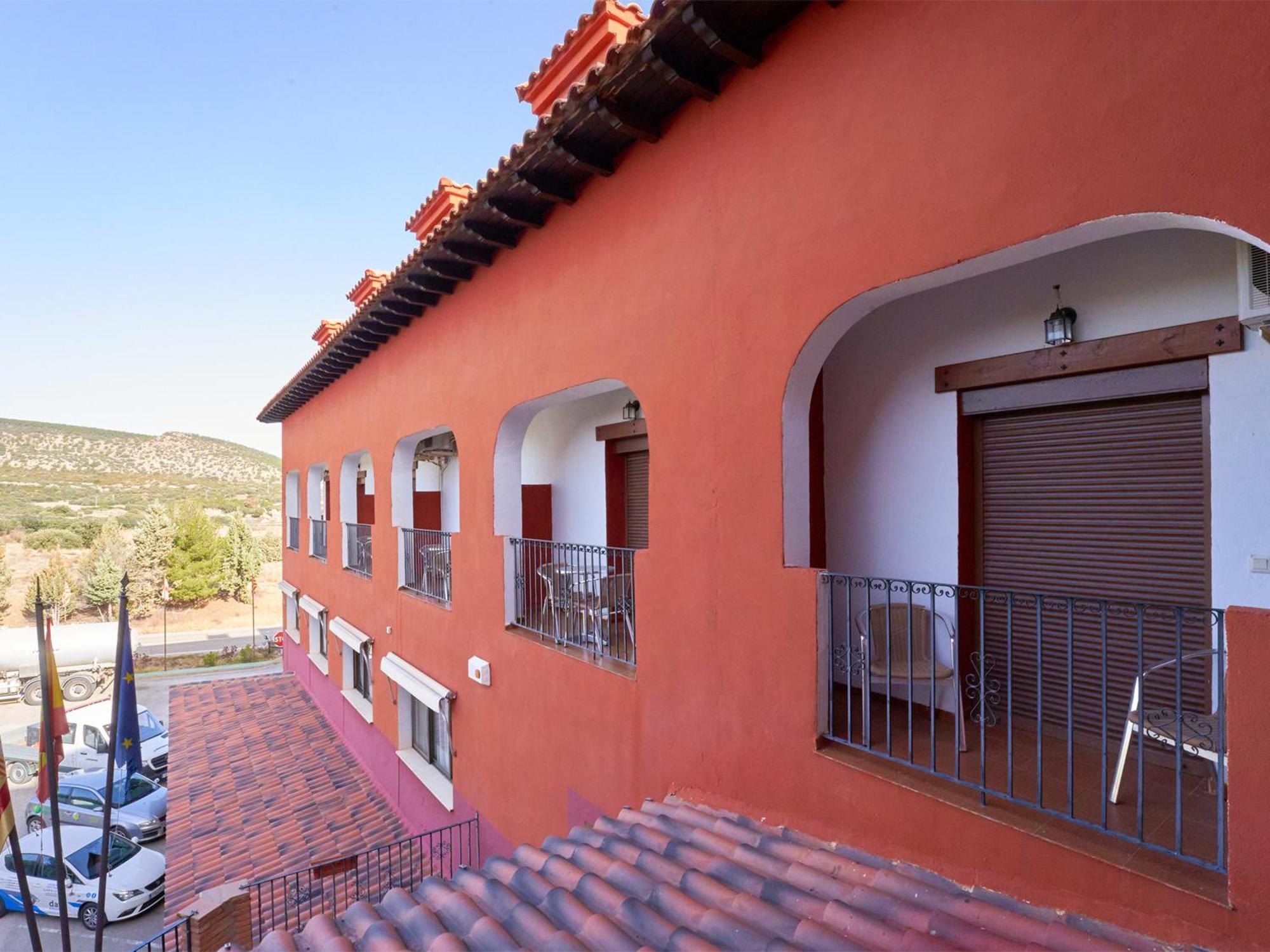 Hotel La Rueda 3000 Мора де Рубиелос Екстериор снимка